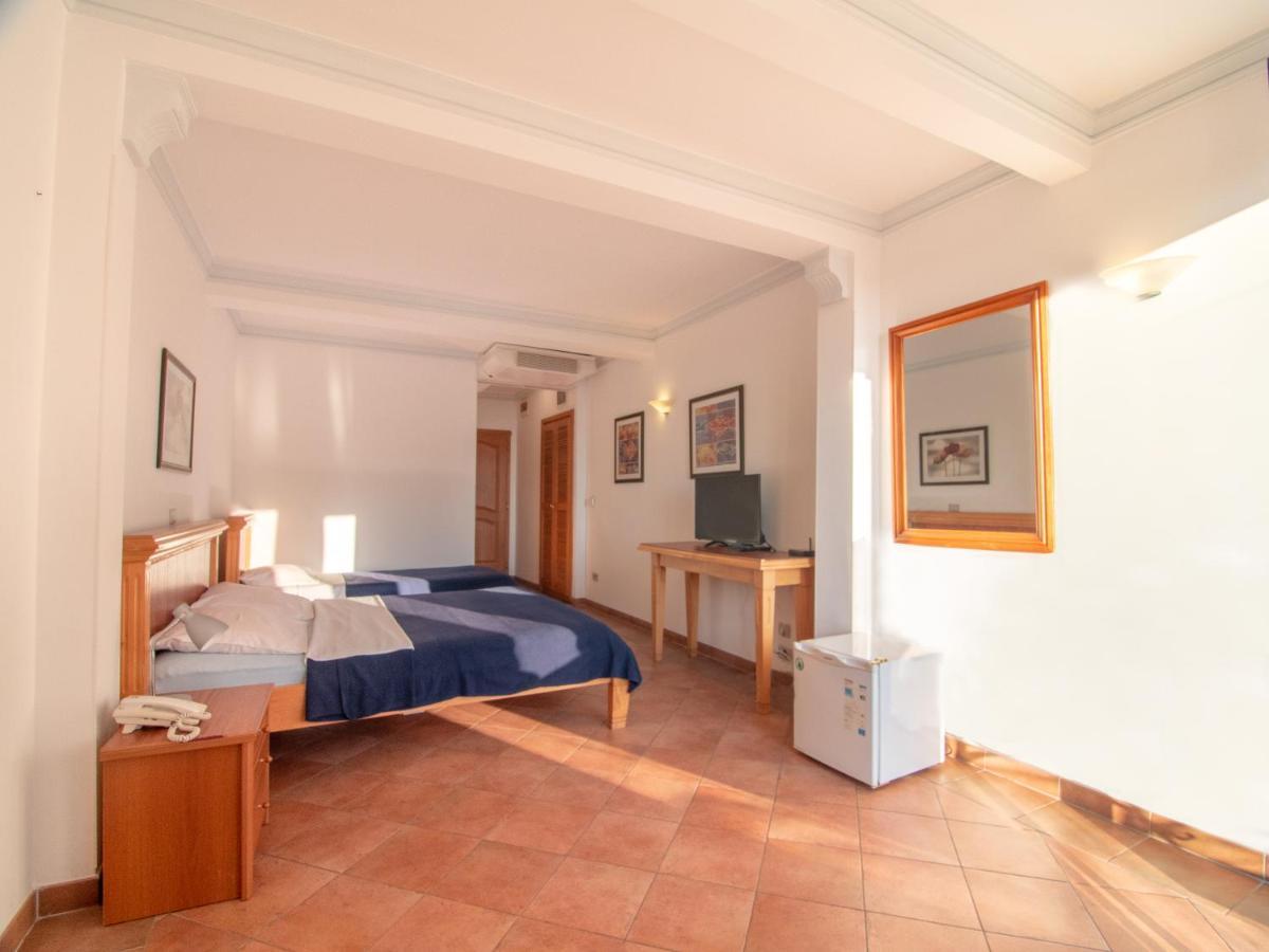 سفيتي ستيفان Apartments And Rooms Levantin Inn المظهر الخارجي الصورة