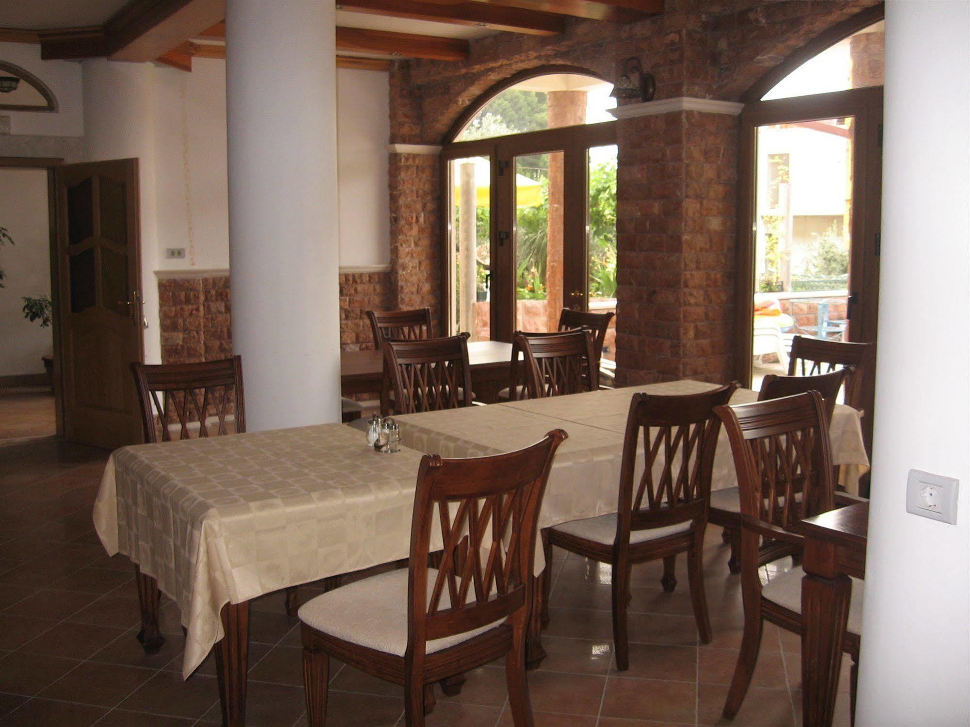 سفيتي ستيفان Apartments And Rooms Levantin Inn المظهر الخارجي الصورة